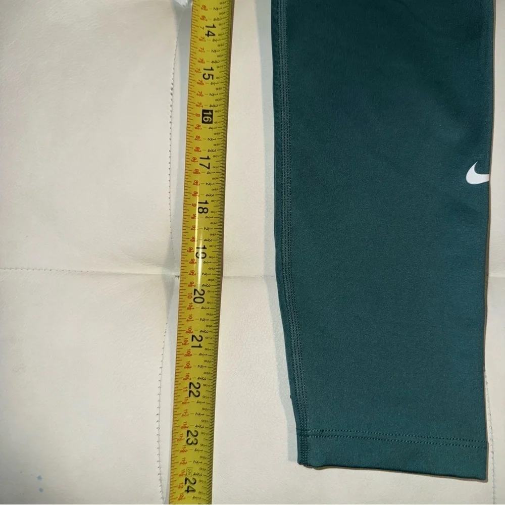 Nike Girls' Dri-FIT One Leggings- teal- size medium